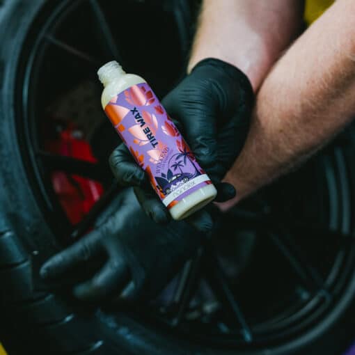 Nanolex WCWC Tire Wax Action